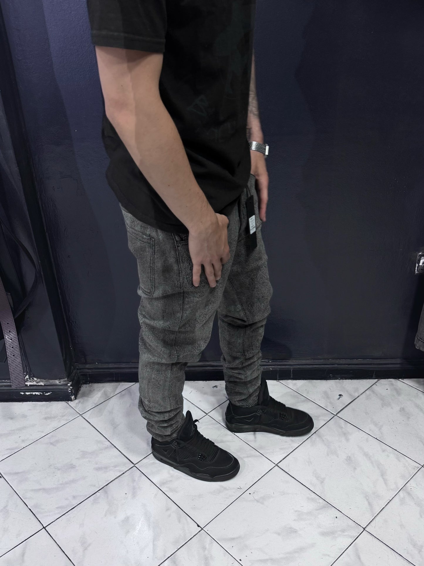 Skinny Jeans Crack
