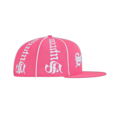 Gorro Supreme®/New Era® Piping Script